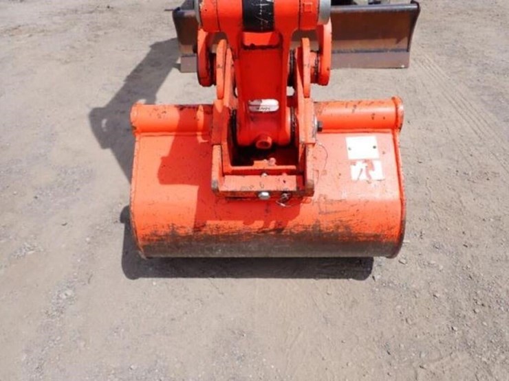 2022-kubota-kx033-4-image-31
