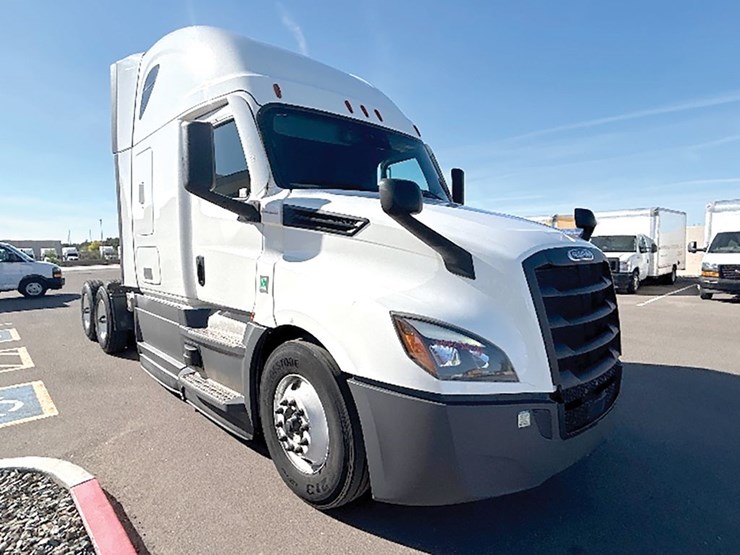 2023-freightliner-cascadia-126-image-1