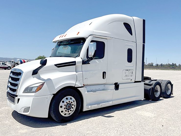 2022-freightliner-cascadia-126-image-1