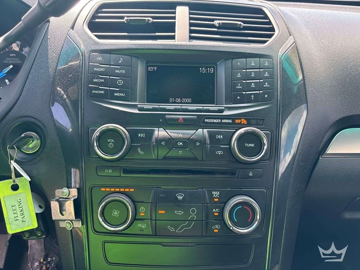 2017-ford-explorer-image-15