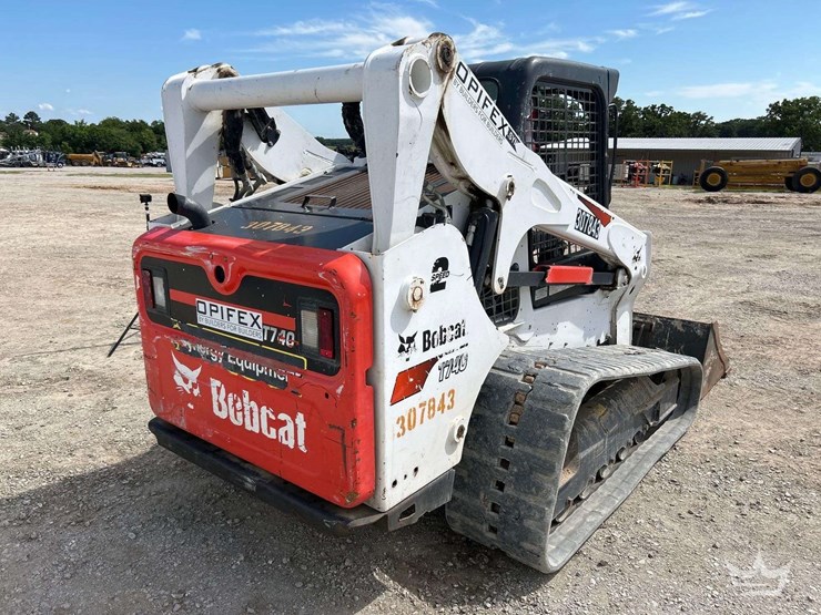2021-bobcat-t740-image-3