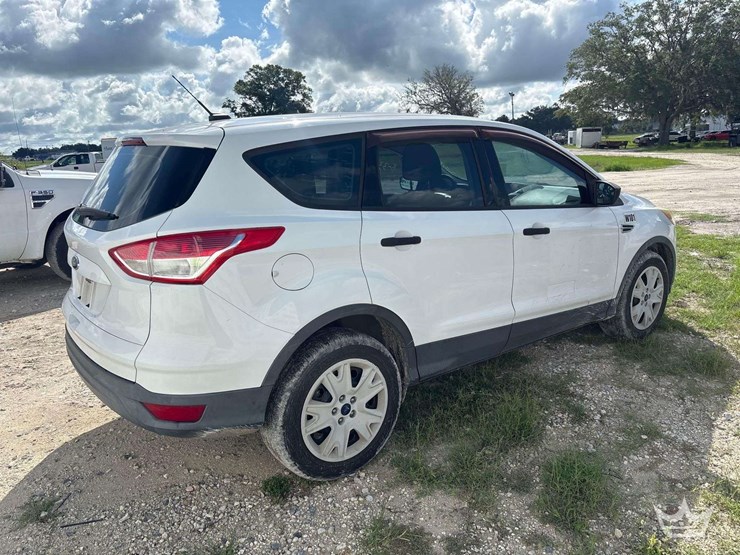 2013-ford-escape-image-3