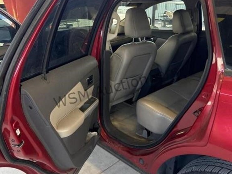 2011-ford-edge-sel-image-24