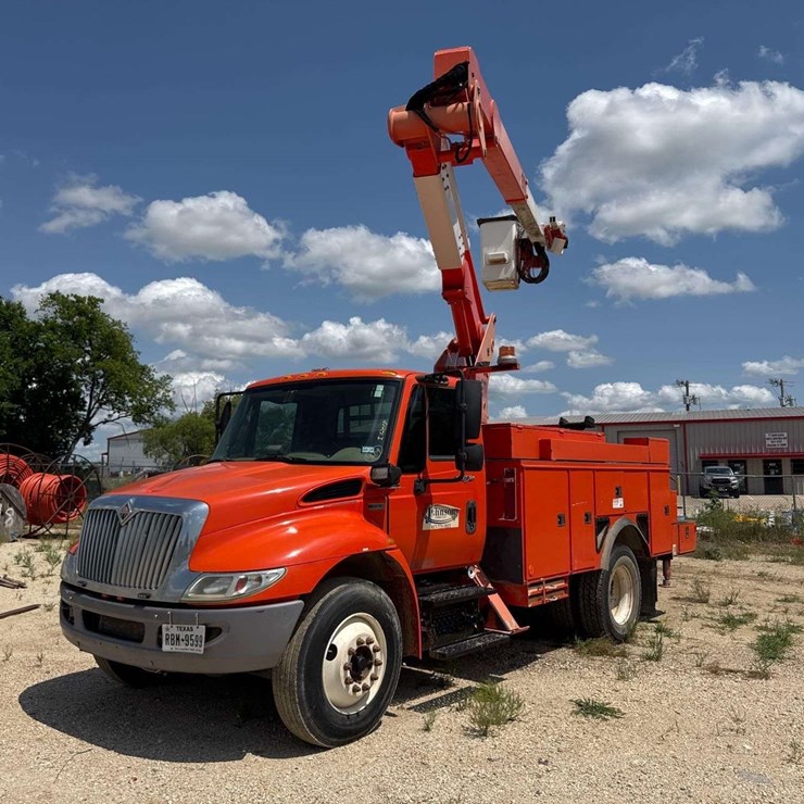 INTERNATIONAL DURASTAR 4300