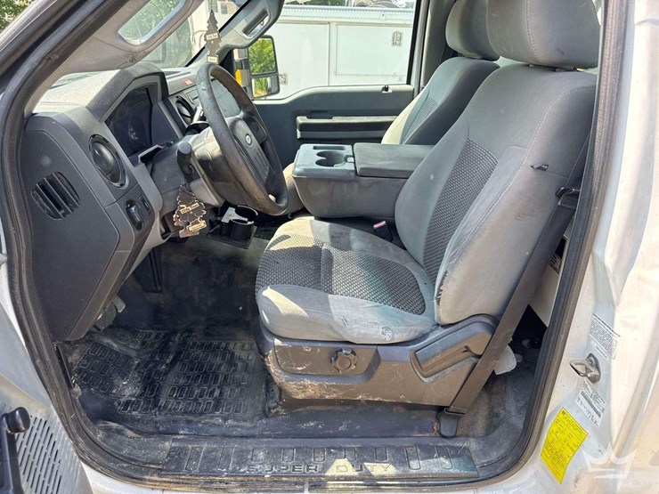 2012-ford-f350-image-35