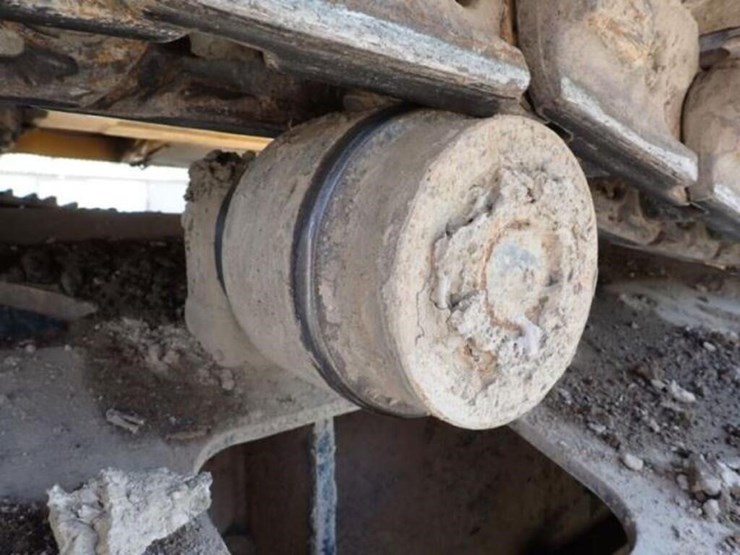 2009-deere-270d-lc-image-42