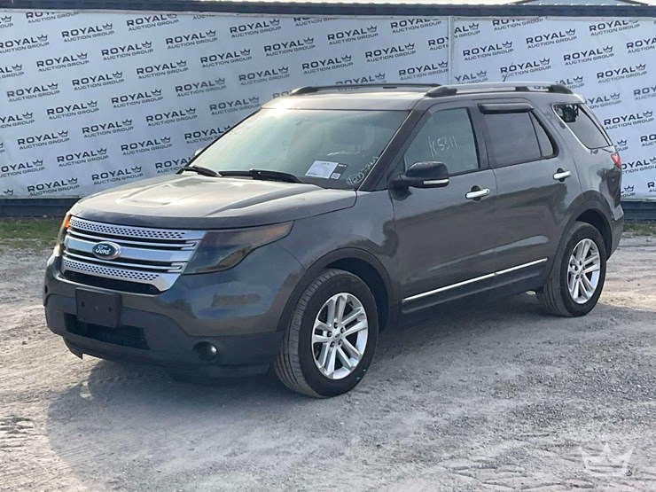 2015-ford-explorer-image-1