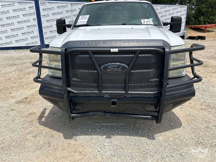 2013-ford-f350-image-25
