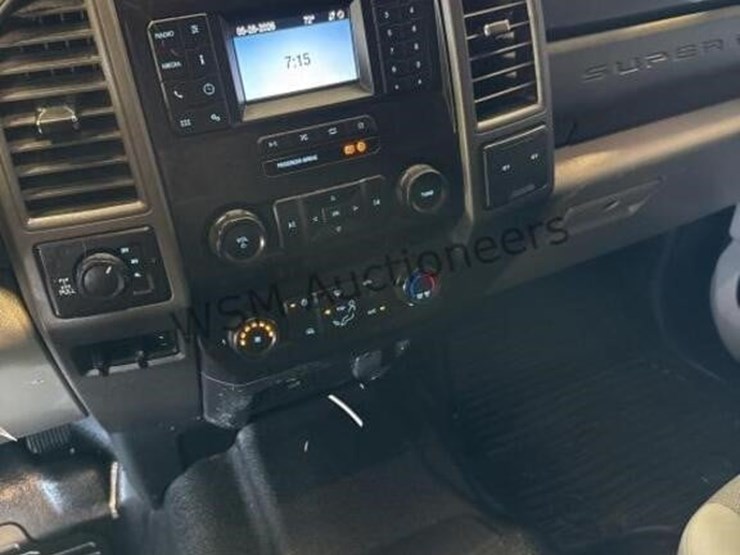 2020-ford-f250-image-21