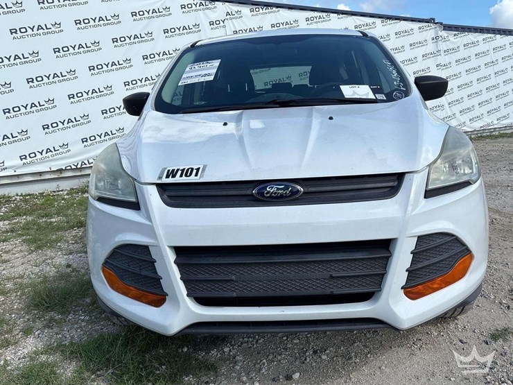 2013-ford-escape-image-18