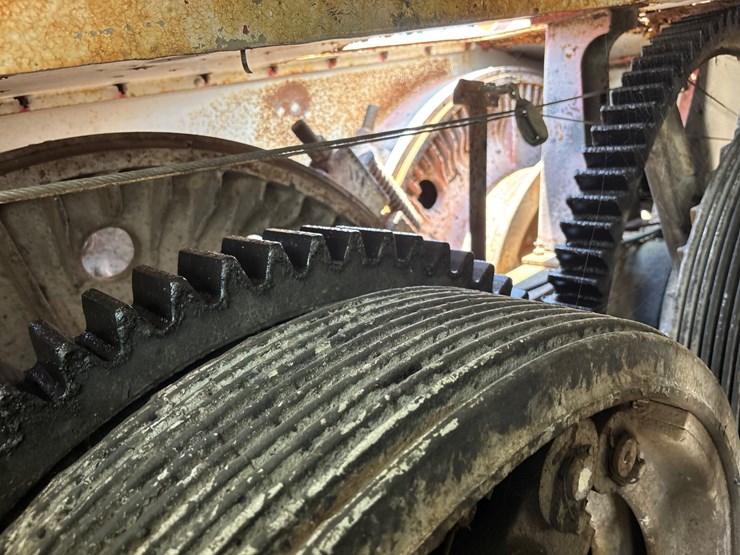 cummins-855-image-35