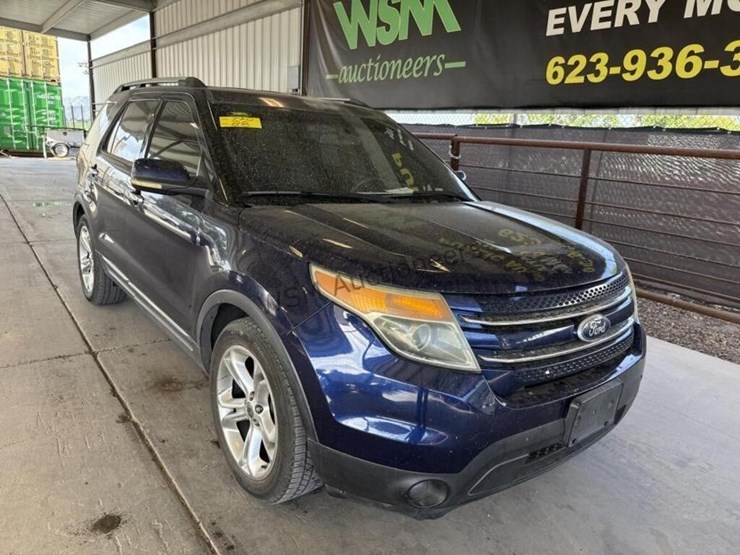 2011-ford-explorer-limited-image-2
