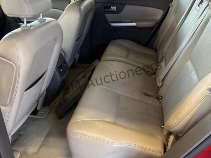 2011-ford-edge-sel-image-23