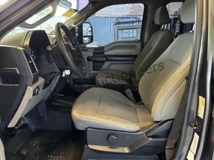 2020-ford-f250-image-23