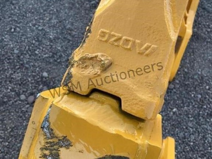 2025-caterpillar-315-image-5