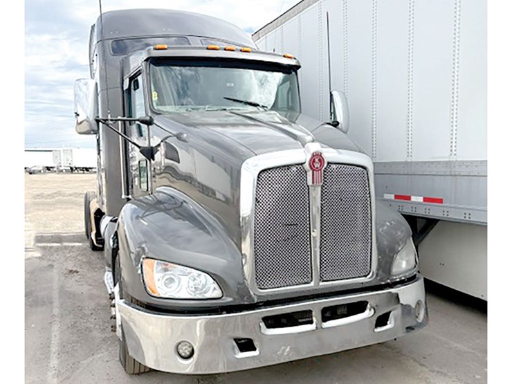 2016-kenworth-t660-image-1