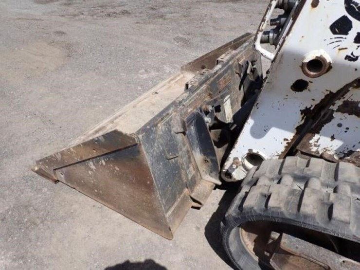 2015-bobcat-t550-image-23