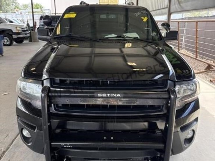 2017-ford-expedition-image-3