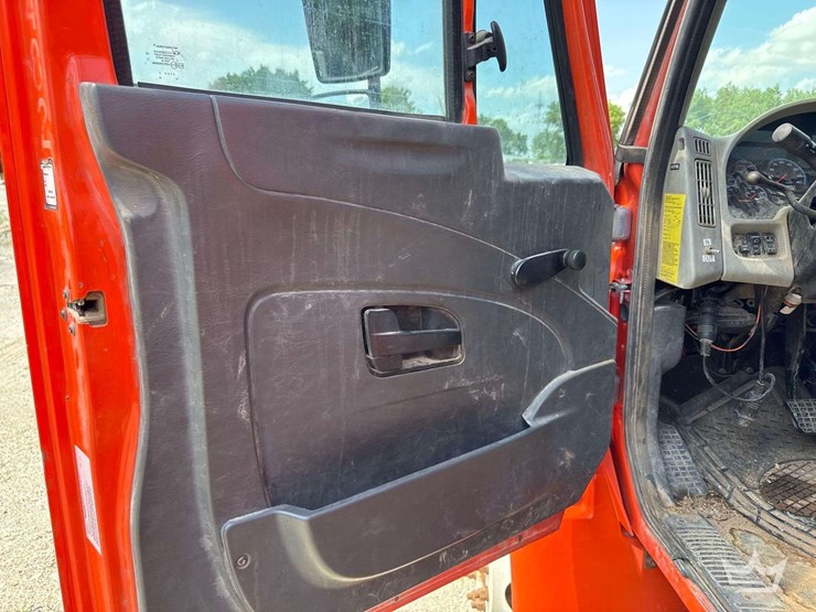 international-durastar-4300-image-39