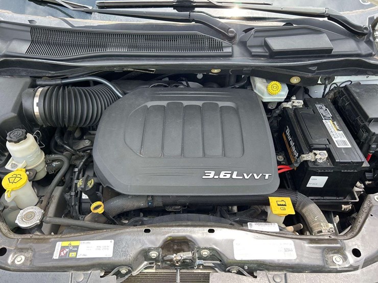 2016-dodge-grand-caravan-image-8