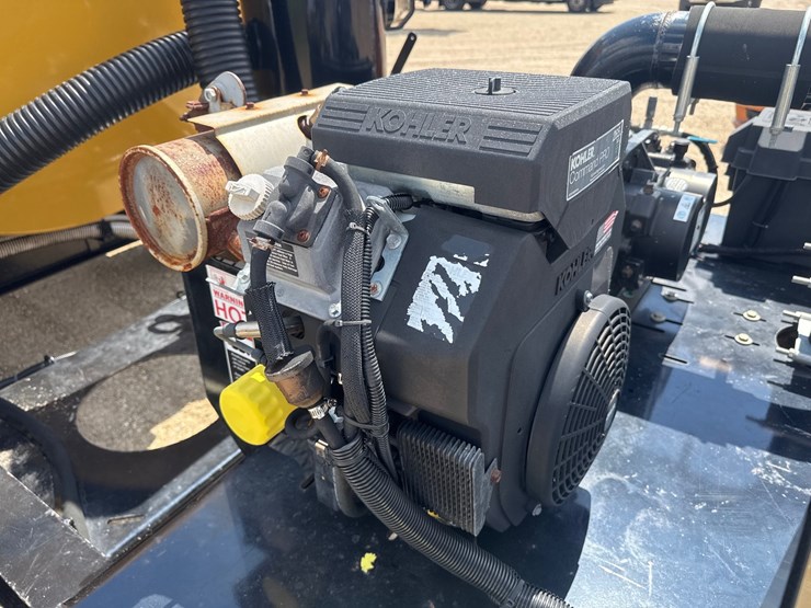 #30600-•-2022-vermeer-cv1273gt-vacuum-excavator-image-10