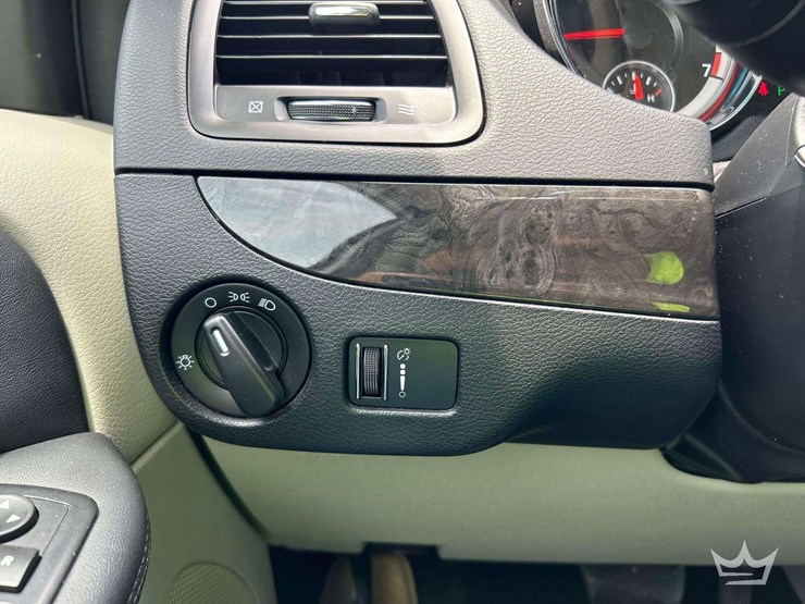 2016-dodge-grand-caravan-image-15