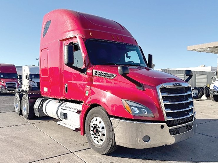 2021-freightliner-cascadia-126-image-1