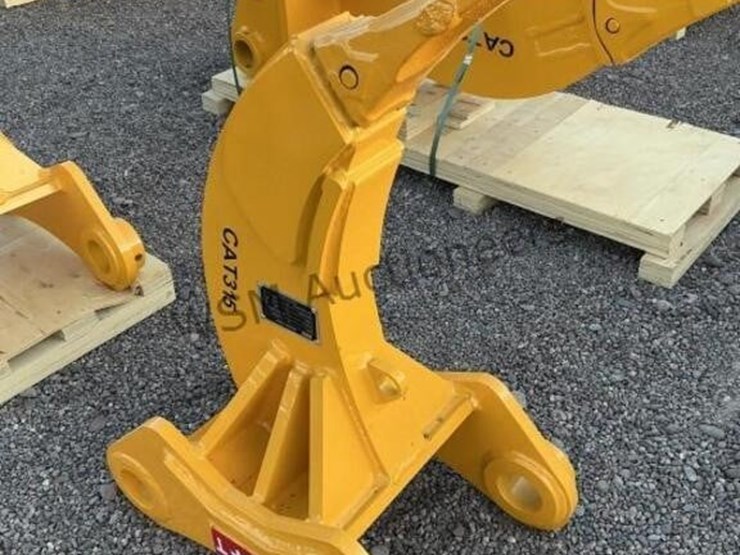 2025-caterpillar-315-image-2