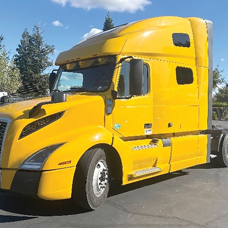 2022 VOLVO VNL 760