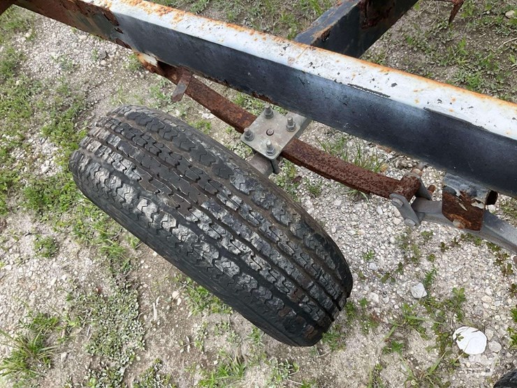 28ft-t/a-boat-trailer-image-6