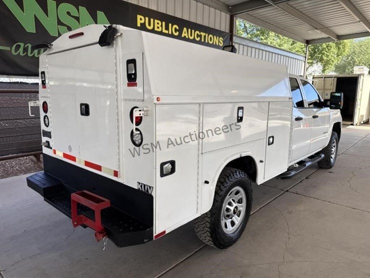 2018-chevrolet-silverado-3500hd-image-9