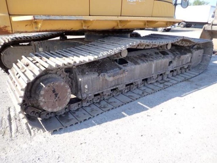 2009-deere-270d-lc-image-49