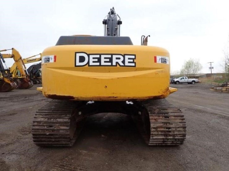 2010-deere-270d-lc-image-5