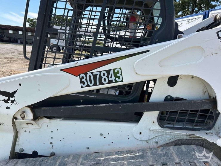 2021-bobcat-t740-image-22