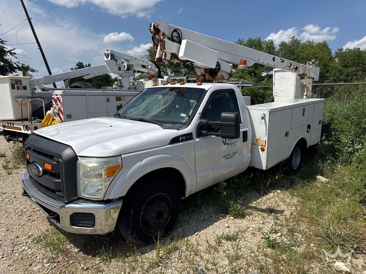 2012-ford-f350-image-32