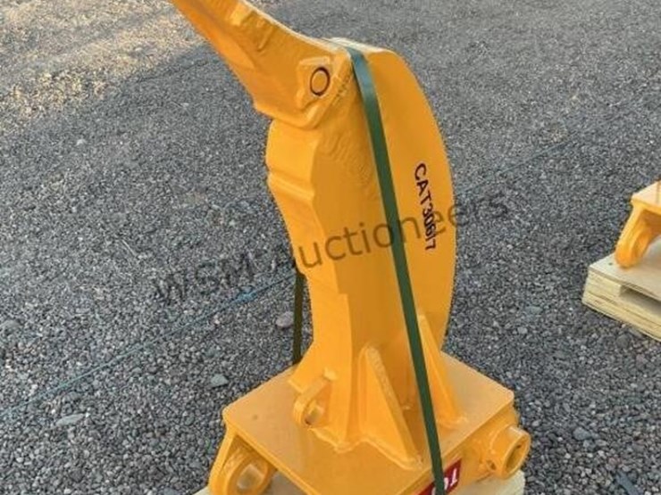 2026-caterpillar-306-image-3