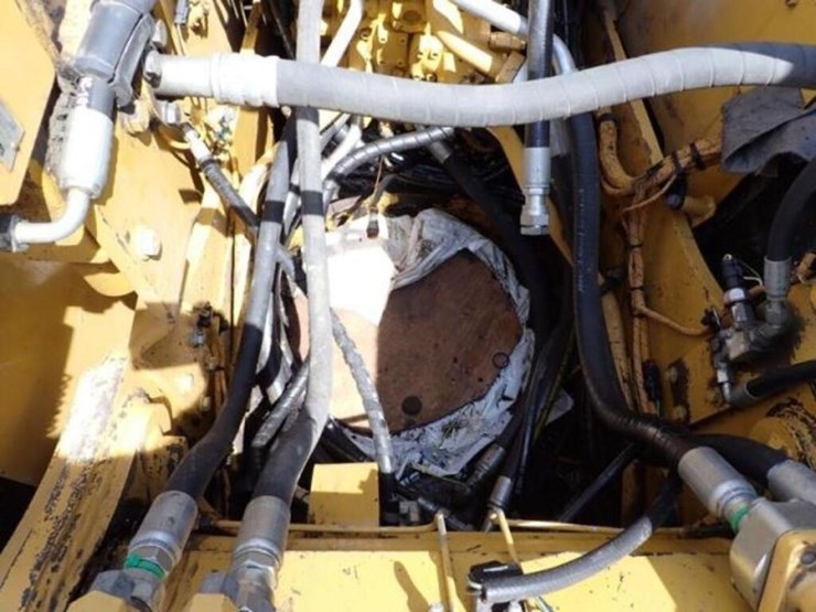 2014-caterpillar-320el-image-66