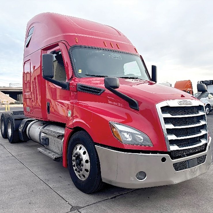 2021 FREIGHTLINER CASCADIA 126
