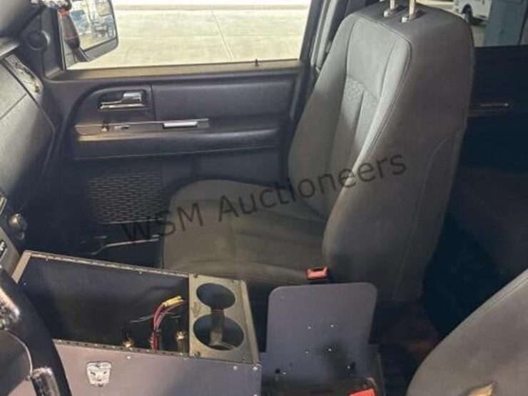 2017-ford-expedition-image-24