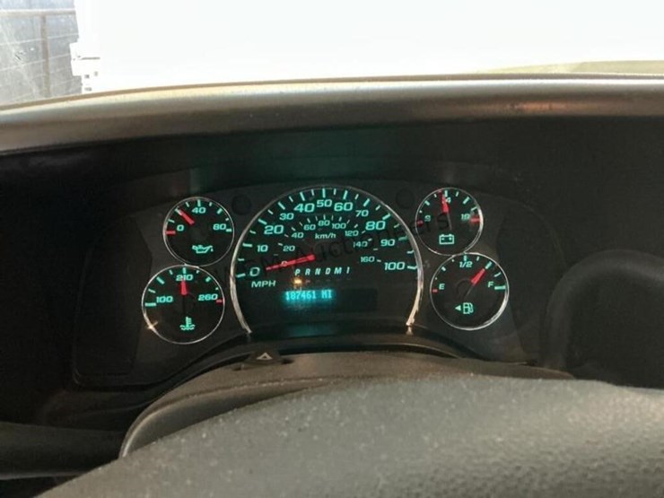 2015-chevrolet-express-3500-image-18