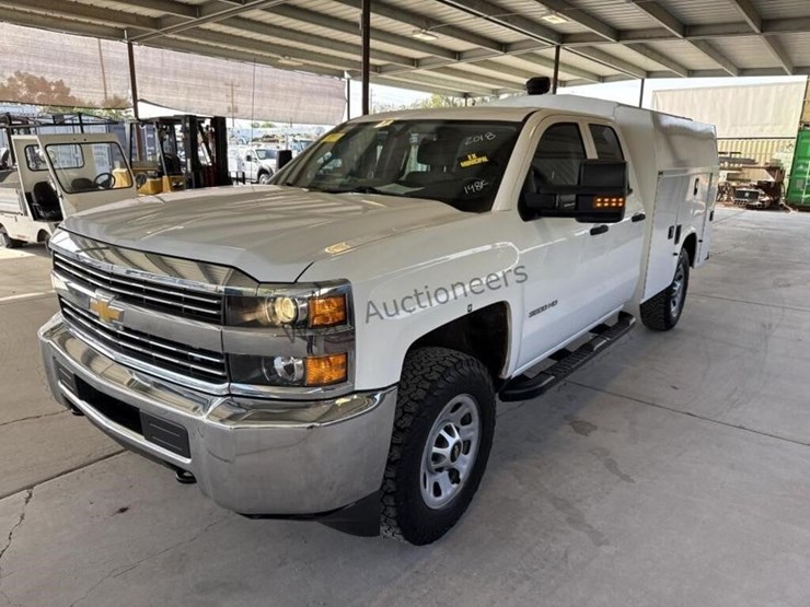 2018-chevrolet-silverado-3500hd-image-5