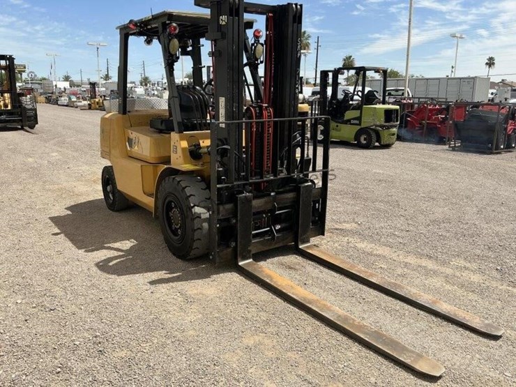 caterpillar-dp40kl-image-4