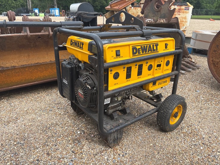 #35951-•-dewalt-dg-7000-generator-image-1