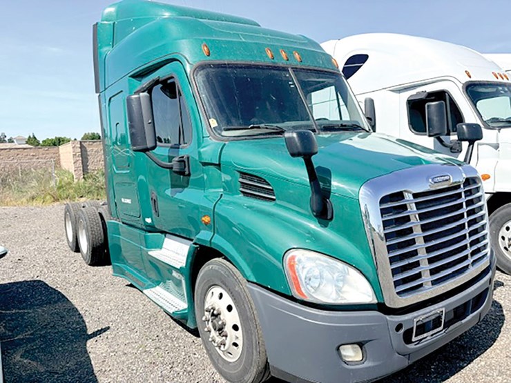 2018-freightliner-cascadia-113-image-1