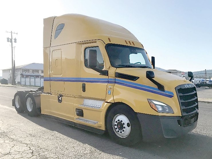 2022-freightliner-cascadia-126-image-1
