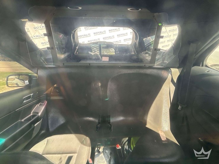 2018-ford-explorer-image-18