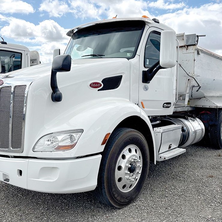 2020 PETERBILT 579