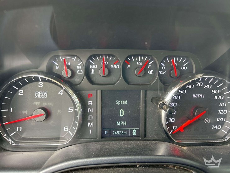 2015-chevrolet-silverado-2500hd-image-13