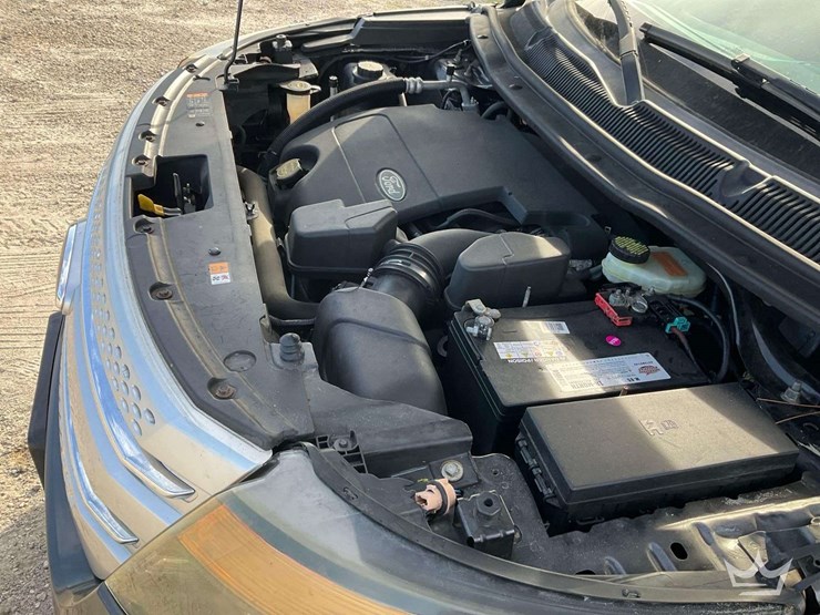 2015-ford-explorer-image-9