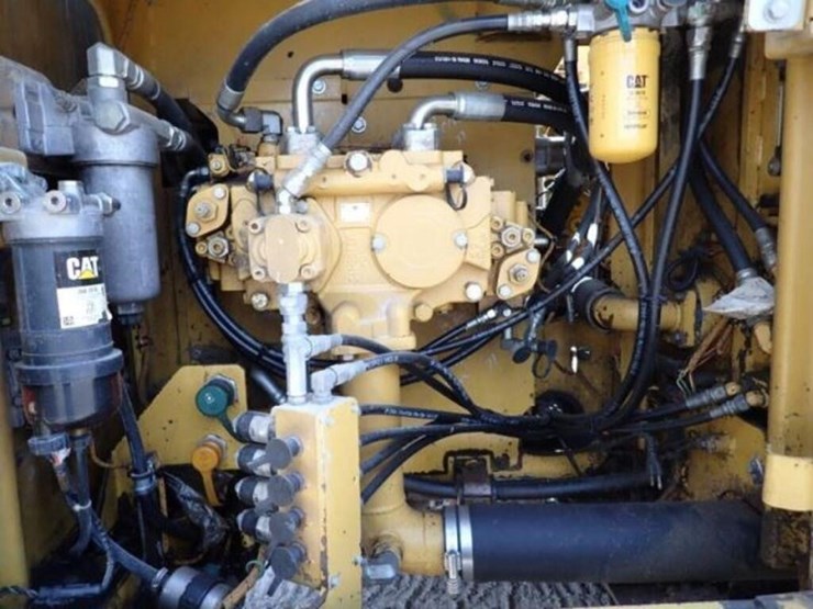 2014-caterpillar-320el-image-59